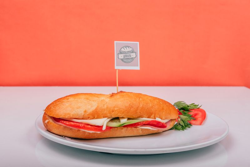 Fresh vegetable primo hoagie